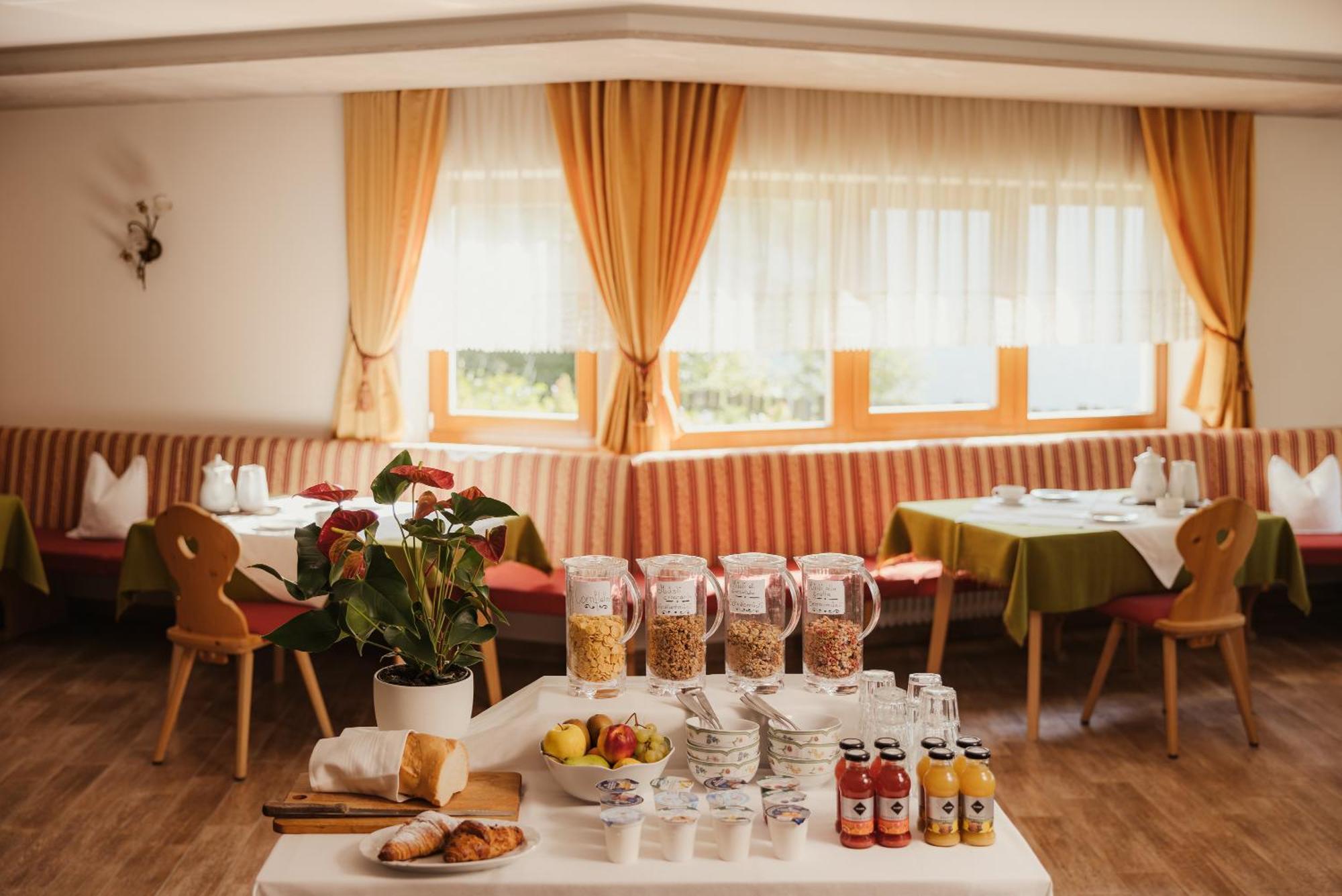 Pension Torr San Martino in Badia Esterno foto